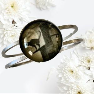 Black cat bracelet